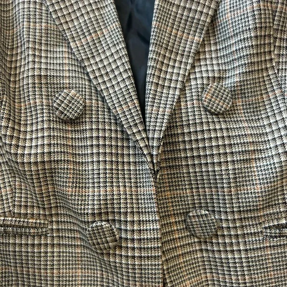 Classic Checkered Blazer - Picture 4 of 5